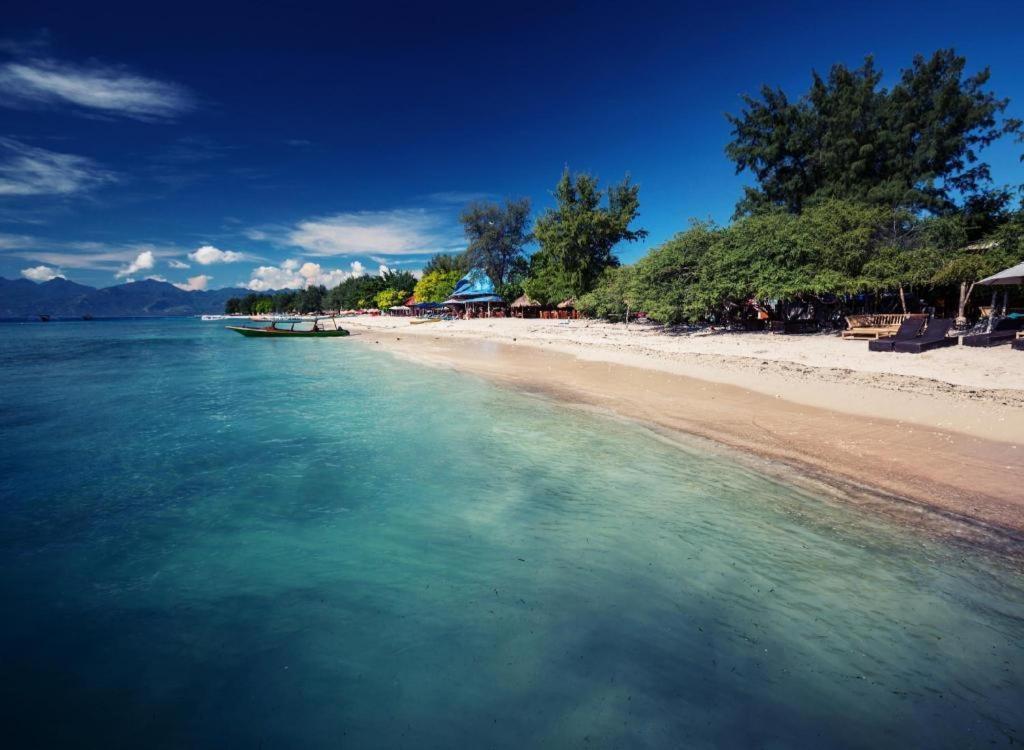 Good Heart Hotel Gili Trawangan Exterior photo