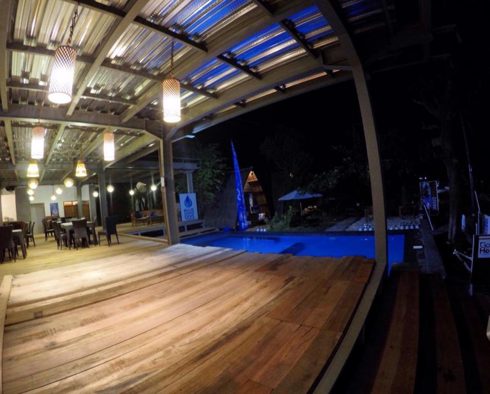 Good Heart Hotel Gili Trawangan Exterior photo