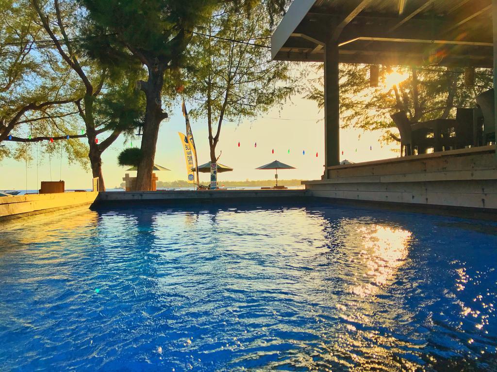 Good Heart Hotel Gili Trawangan Exterior photo